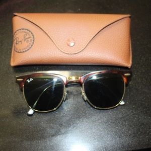 CLUBMASTER RAY BAN